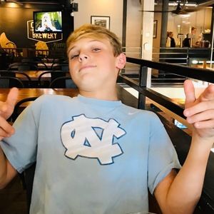 Meet your Posher, Topher